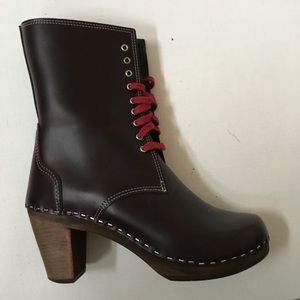 Maguba boot heel clogs